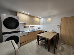 For 13 ppl - 5min walk from Busan Stn - Airport free pick-up 3 day more